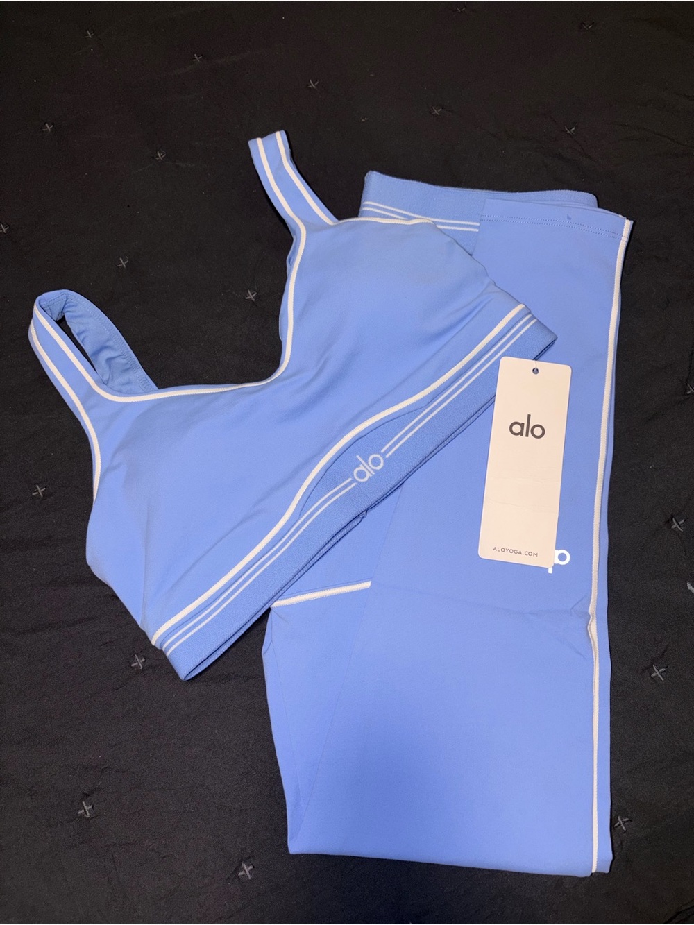 ALO Yoga Periwinkle Seamless Sports Bra with White Trim